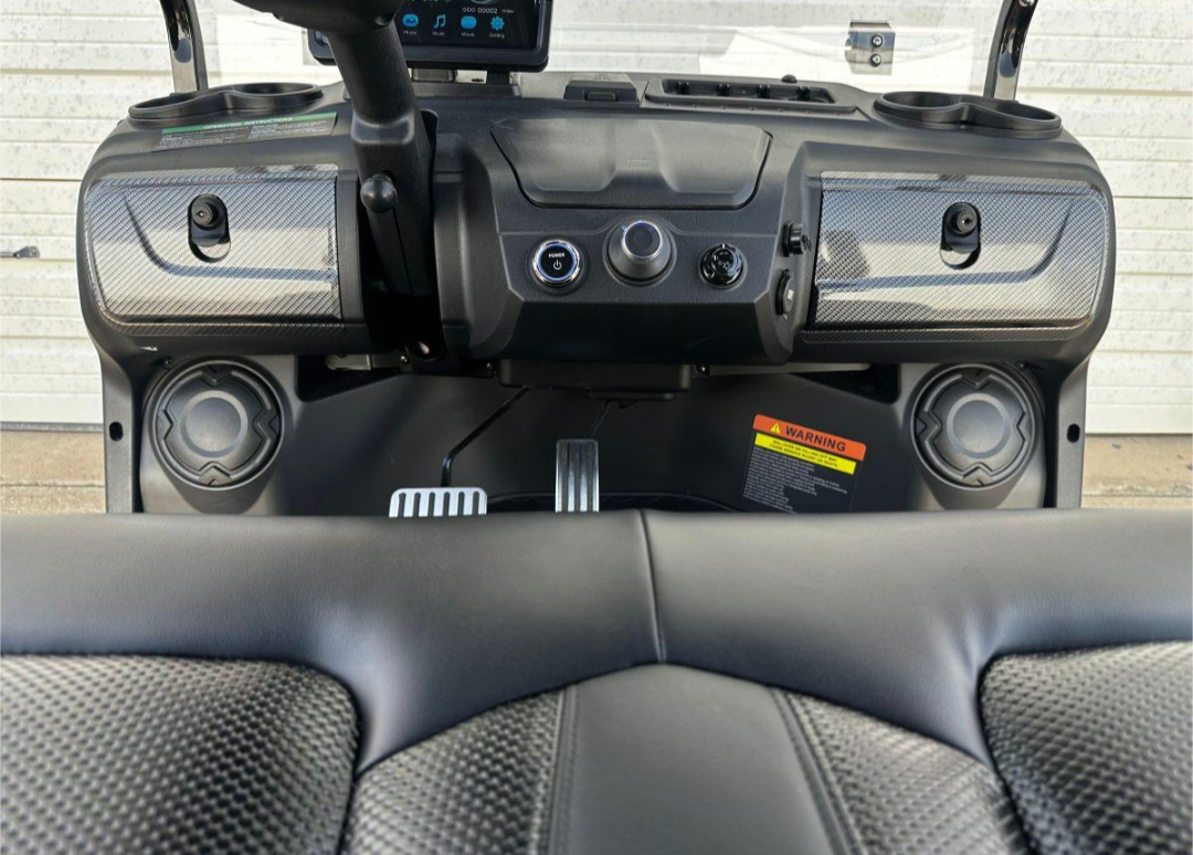 Evolution D5 Maverick 4 Plus Golf Cart